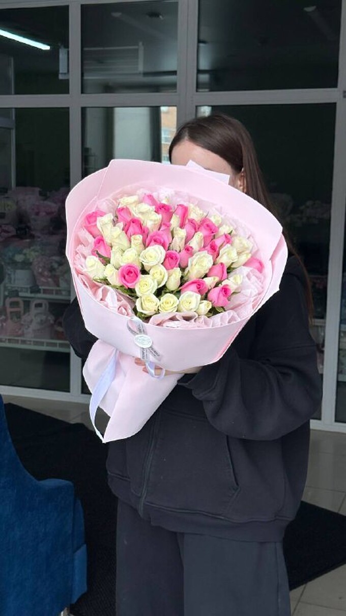  51 нежная роза