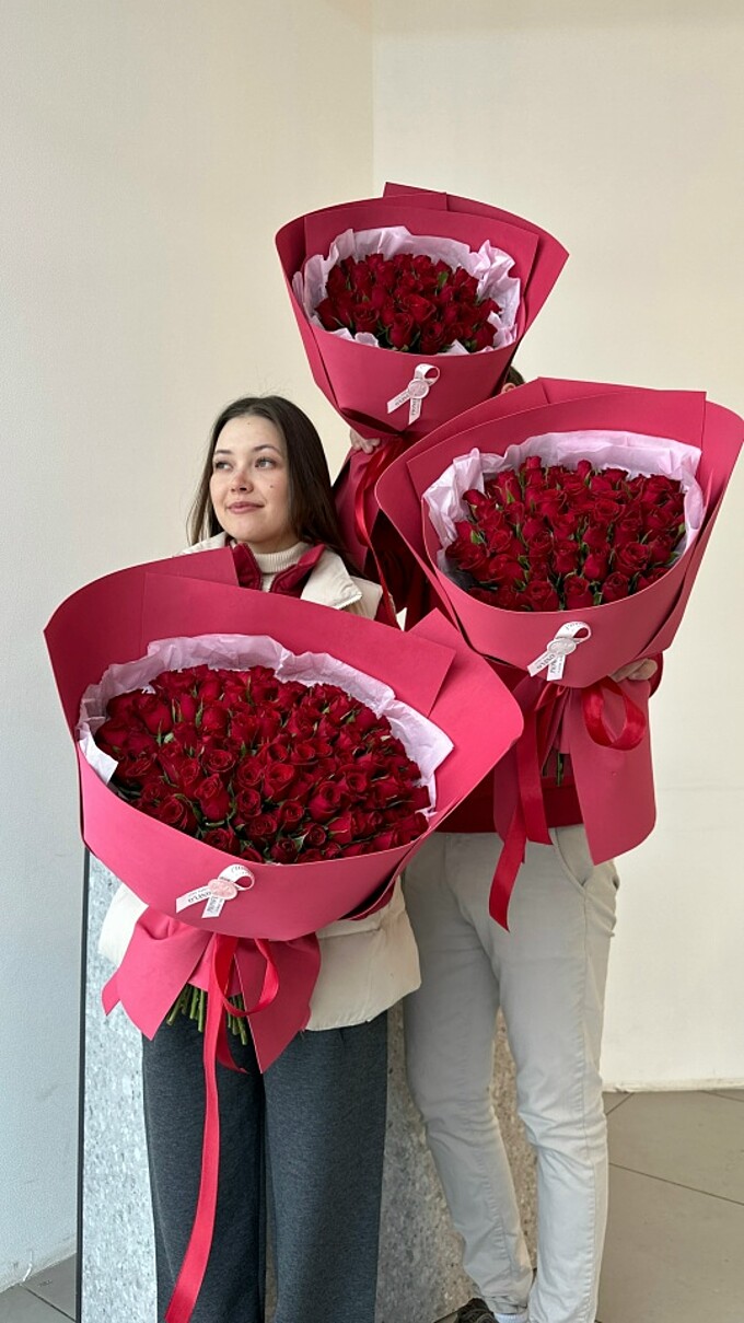  Бордовая роза