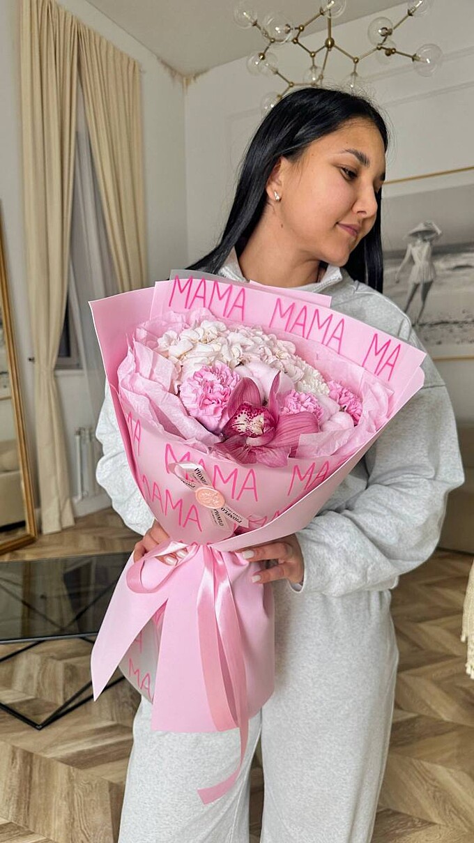  Чудесный букет для мамочки