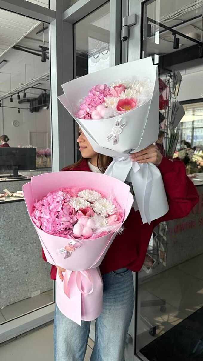  Девичья мечта с тюльпанами