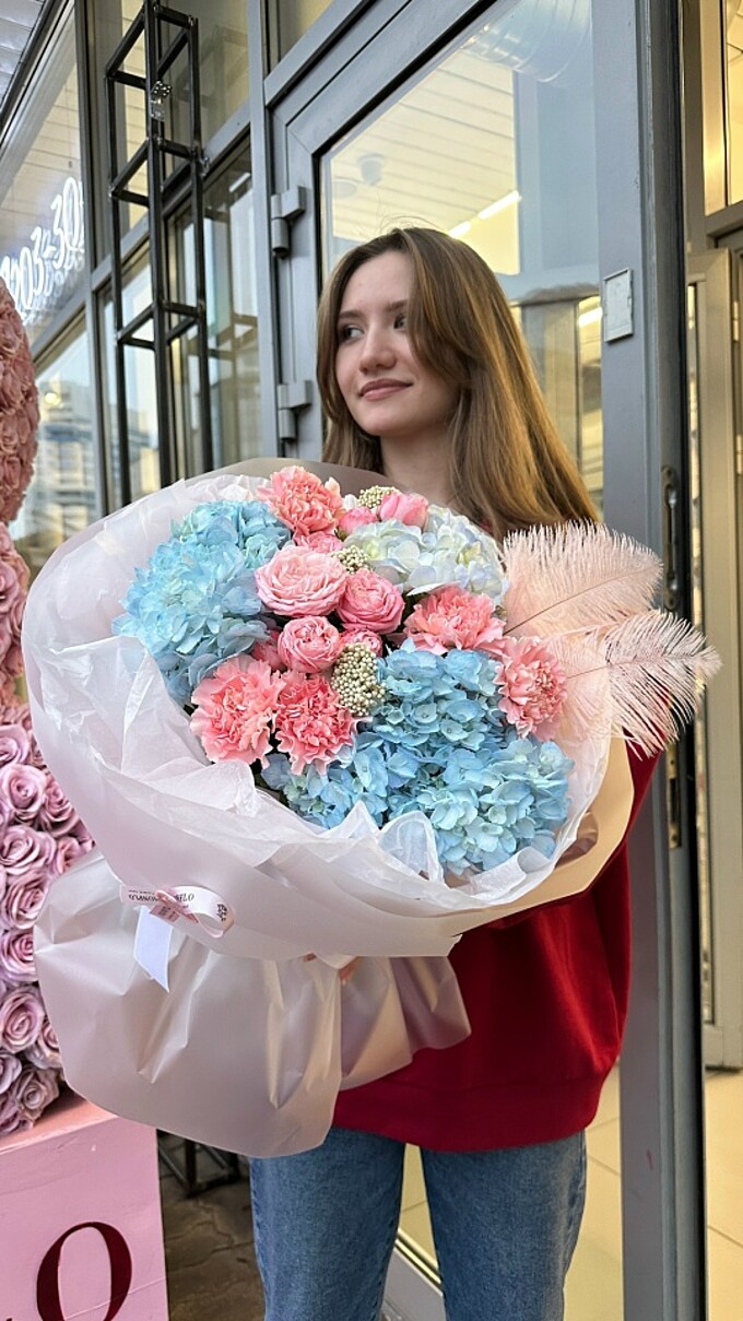  Гортензии и нежные гвоздики