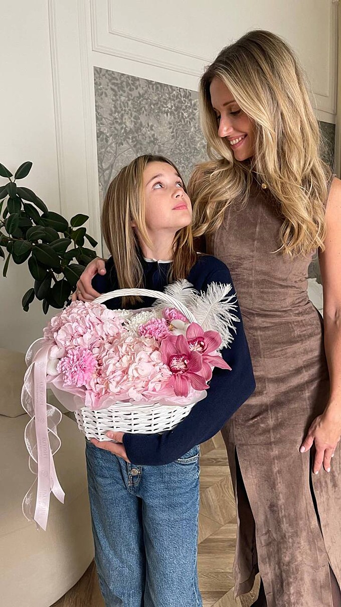  Корзинка для мамы на праздник от PIONFLO