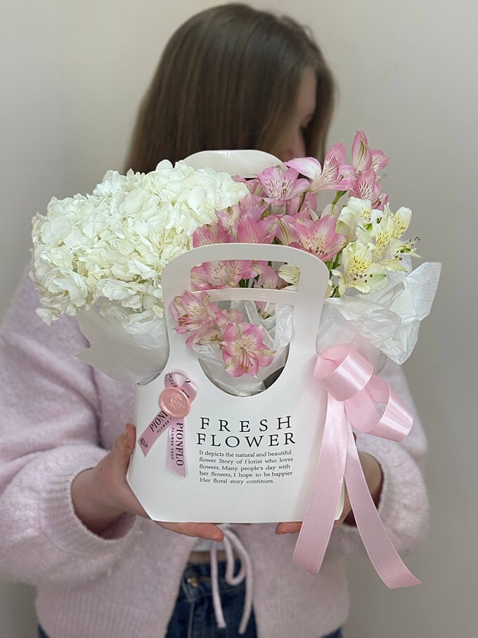  Легкая цветочная сумка