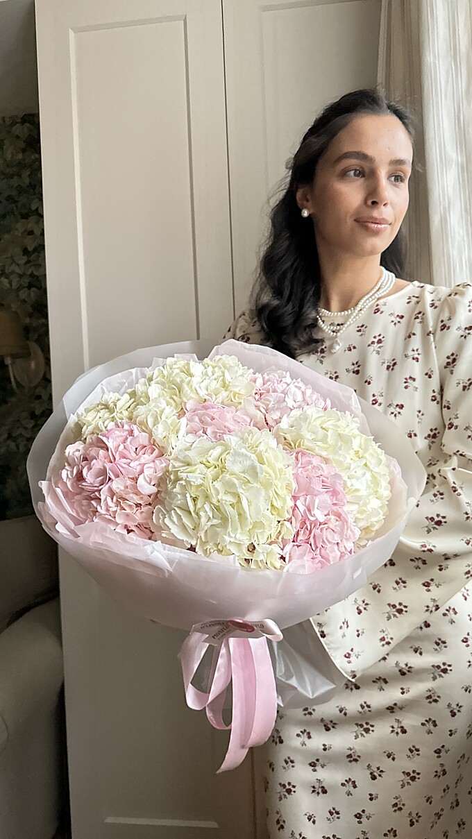  Облако из гортензий