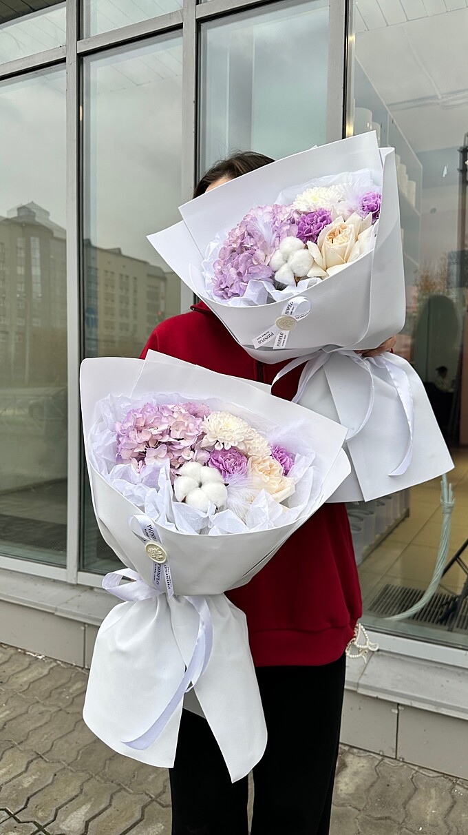  Очаровательные букеты от PIONFLO