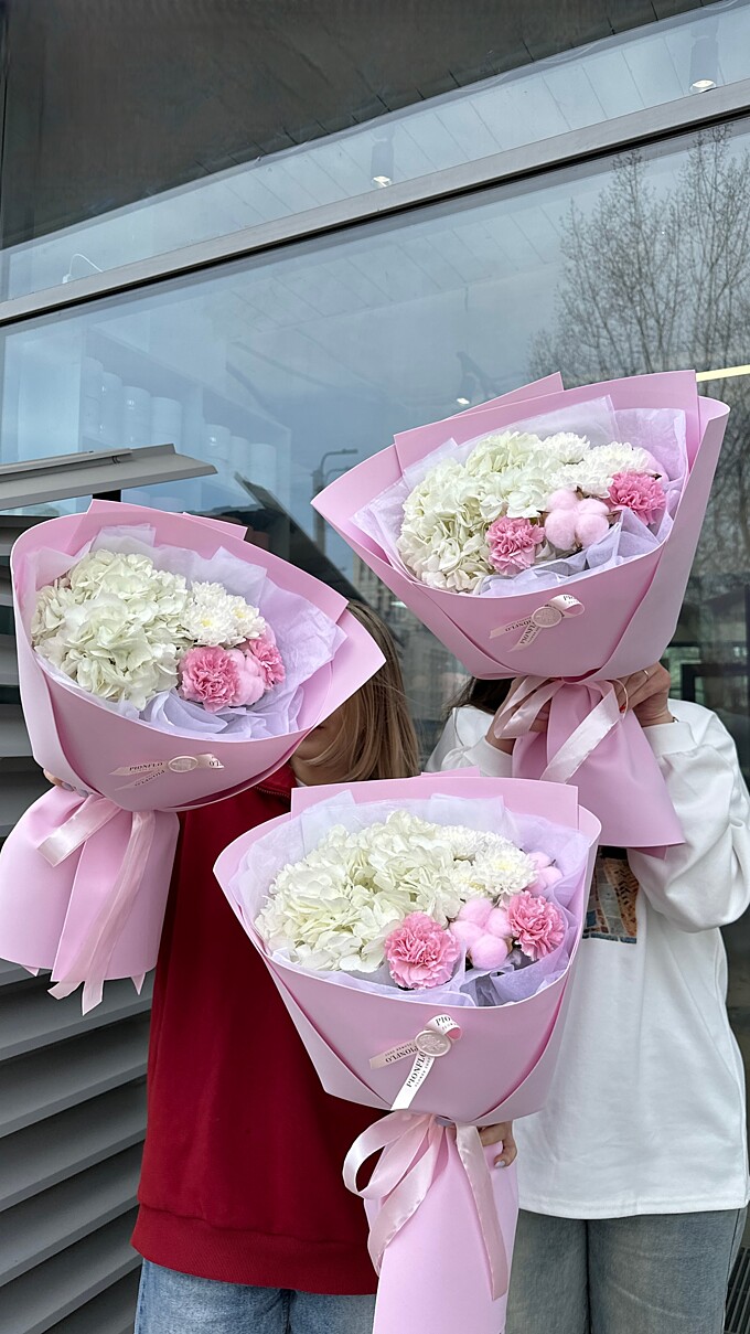  Очаровательные сестрички