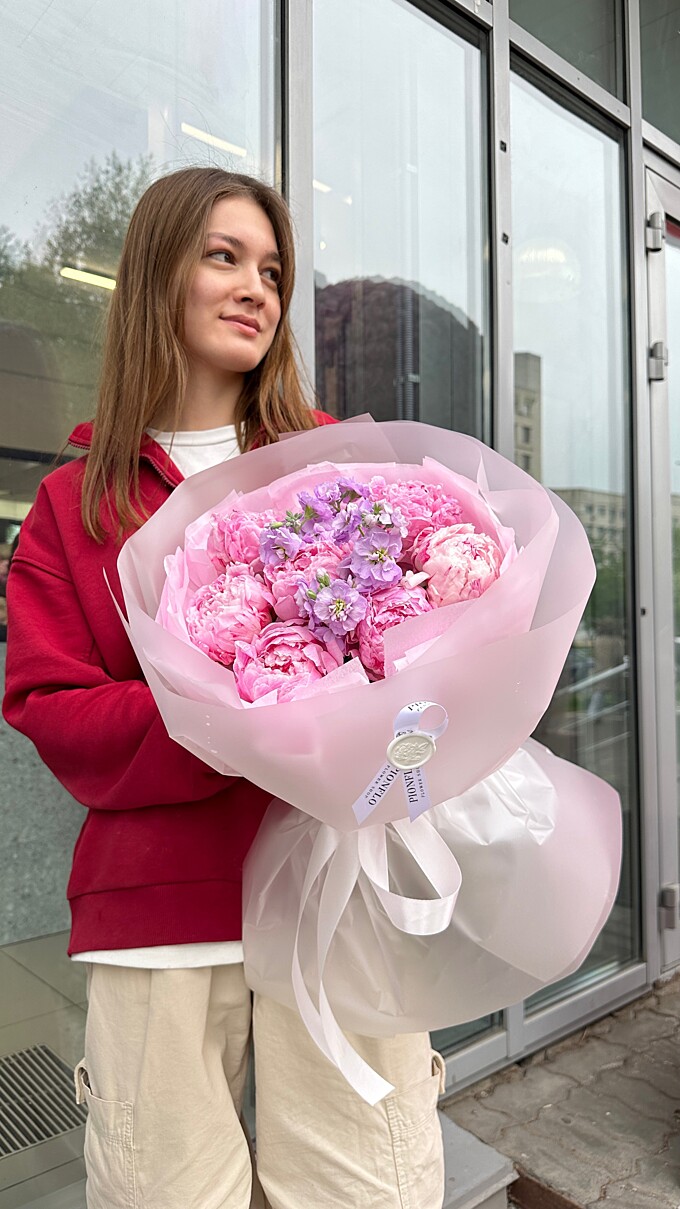  С ароматными пионами
