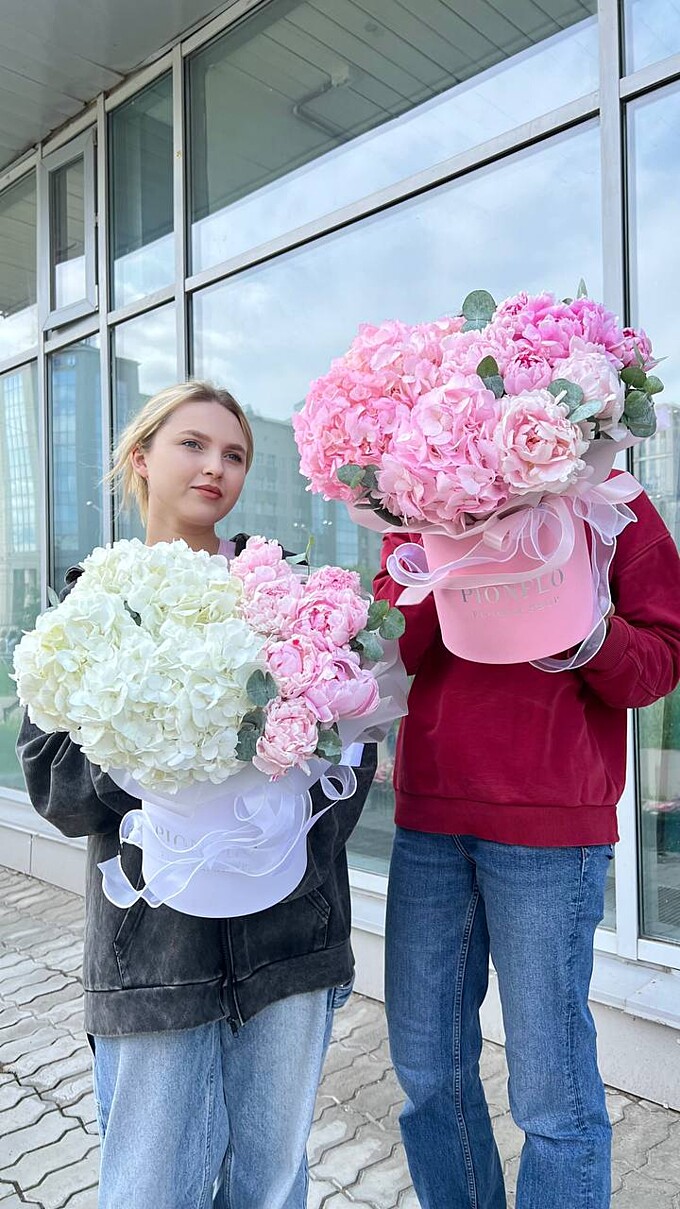  Воздушные коробки с пионами