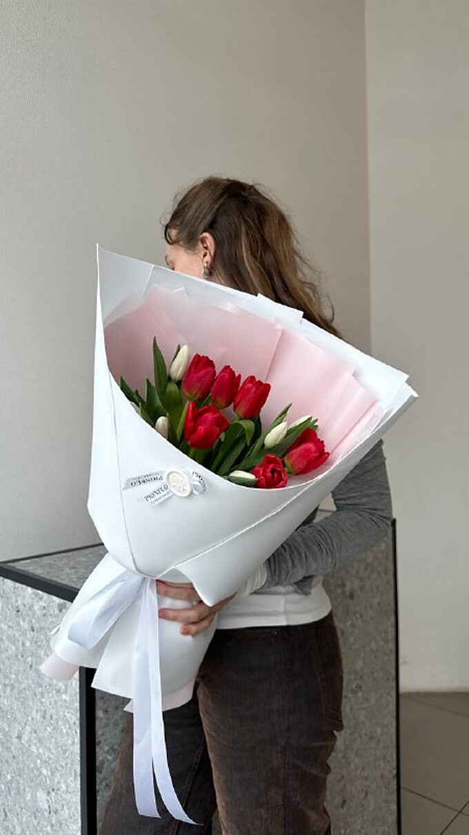  Яркие тюльпаны на 8 марта!