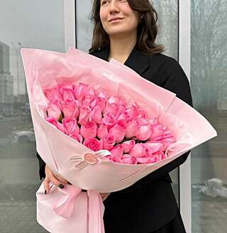 51 роза нежная