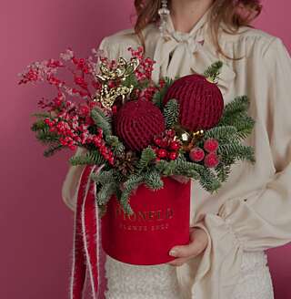 Бархатная композиция к Новому Году