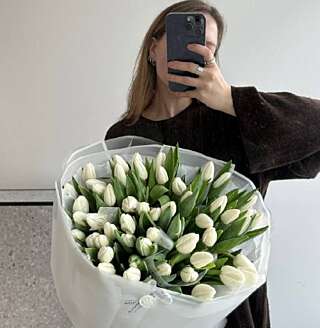 Белоснежные тюльпаны!