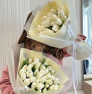 Букет белых тюльпанов