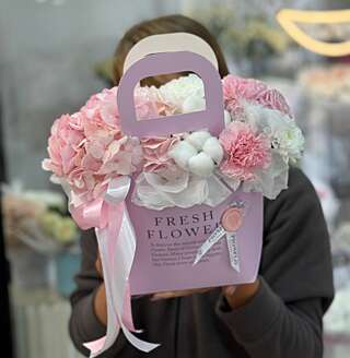 Композиция цветов