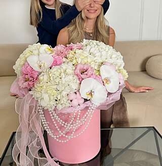 Композиция ко Дню Мамы от PIONFLO