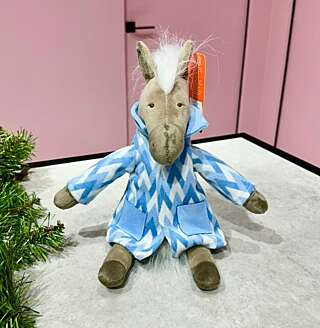 Конь Алесь в голубом пальто