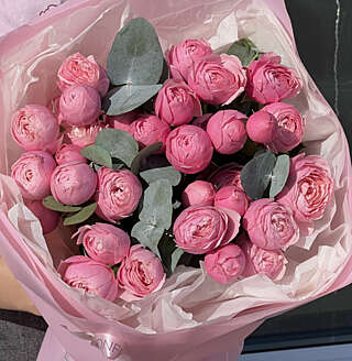 Пионовидные розы