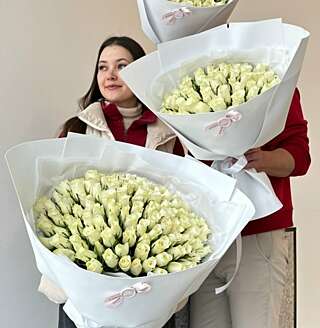 Сестрички, белая роза!