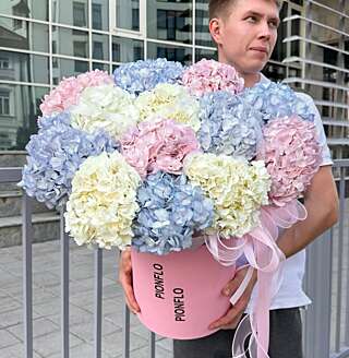 WOW-композиция из гортензий