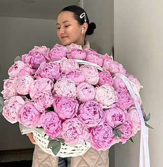 Wow-корзина мечты с пионами