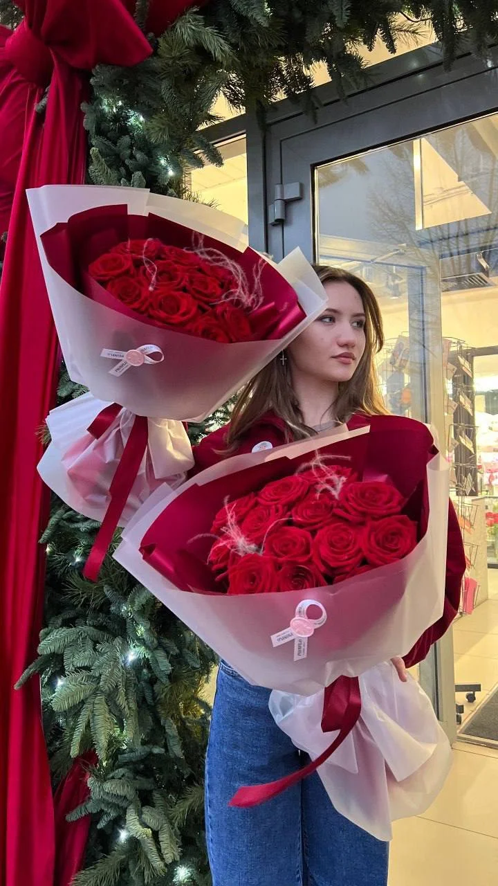 Главный цвет праздника от PIONFLO