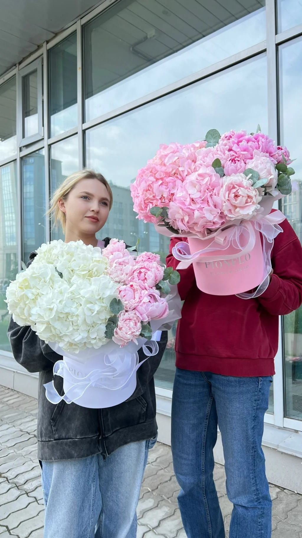 Шикарная композиция с пионами